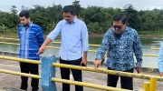 Bupati Bantaeng, M. Fathul Fauzy Nurdin (Uji Nurdin) menerima kunjungan Koordinator Jalan dan Laut Direktorat Konektivitas dan Infrastuktur Logistik Kedeputian Bidang Infrastruktur Kementerian Perencanaan Pembangunan Nasional, Badan Perencanaan Pembangunan Nasional (PPN/Bapennas), Ahmad Zainuddin, Sabtu, 13 Desember 2025.