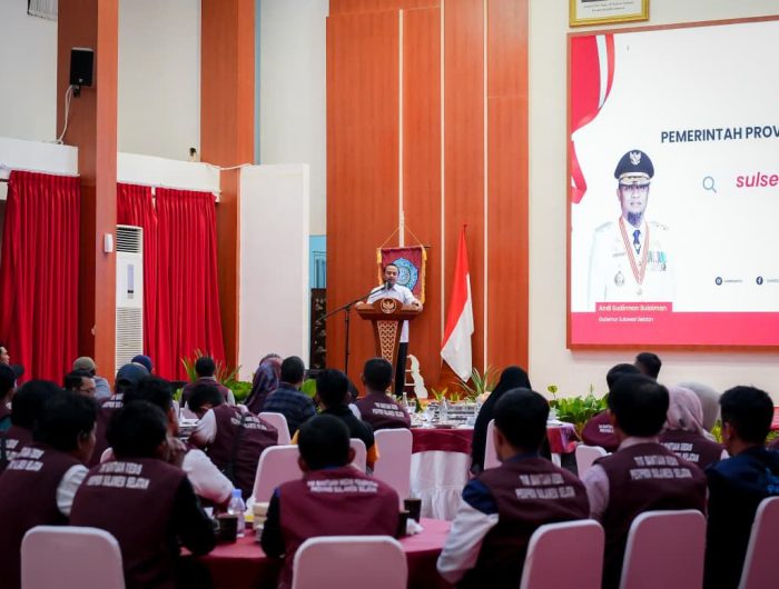 Gubernur Andi Sudirman Apresiasi Tim Medis Sulsel dan Andalan Peduli Usai Misi Kemanusiaan di Aceh 13 Gubernur Sulawesi Selatan, Andi Sudirman Sulaiman memberikan apresiasi yang setinggi-tingginya kepada para Tim Medis Pemprov Sulsel yang menjalan tugas di Sumatera dan Aceh dalam tanggap darurat bencana.