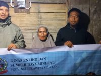 Pemerintah Provinsi Sulawesi Selatan melalui Dinas Energi dan Sumber Daya Mineral (ESDM) Provinsi Sulawesi Selatan menyalurkan Bantuan Pasang Baru Listrik (BPBL) Tahun Anggaran 2025 kepada 215 rumah tangga tidak mampu yang tersebar di lima kabupaten, yakni Kabupaten Sidenreng Rappang (Sidrap), Soppeng, Takalar, Wajo, dan Enrekang.