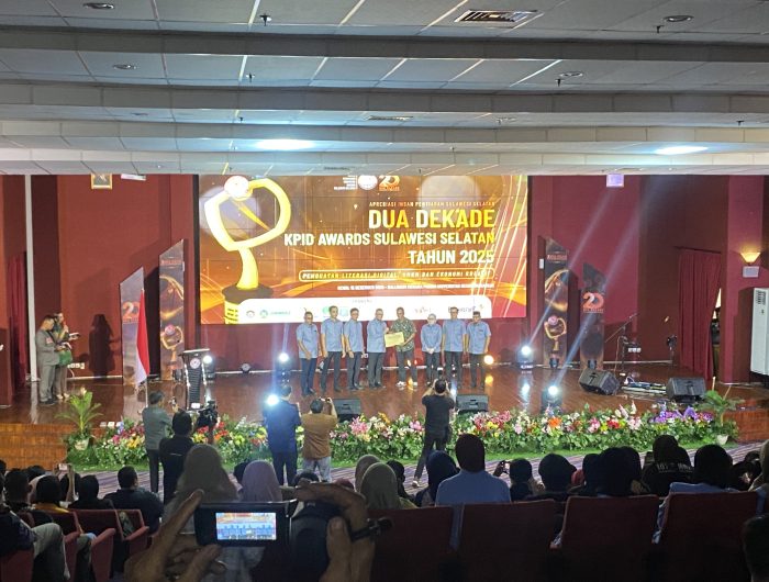 KPID Awards Sulsel 2025 Sukses Digelar di UNM, Ini Daftar Penerima Penghargaan 13 IMG 7780