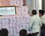 Praktisi hukum Irfan Aghasar menegaskan bahwa kerja Kejaksaan Agung (Kejagung) dalam menyelamatkan keuangan negara bernilai triliunan rupiah tidak bisa disederhanakan sekadar sebagai ajang pamer uang di hadapan media.
