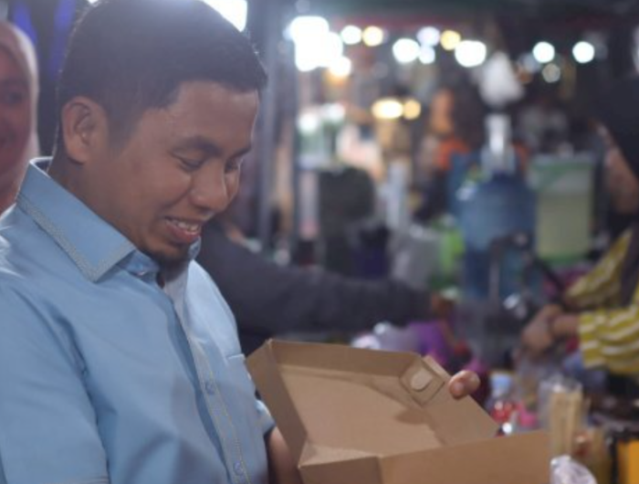 Tasming Hamid Sambangi Tenant UMKM di Car Free Night, Bukti Nyata Dukungan untuk Ekonomi Rakyat