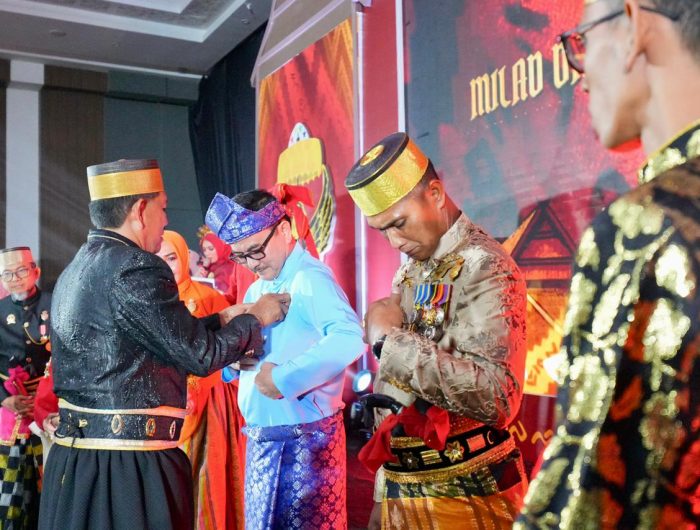 Sekretaris Daerah Provinsi Sulawesi Selatan, Jufri Rahman, menghadiri peringatan Milad I (pertama) PALASARA Indonesia yang dirangkaikan dengan pengukuhan pengurus Dewan Pimpinan Pusat (DPP) PALASARA Indonesia 2025.