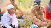 Bupati Dompu melakukan peninjauan langsung ke sumber mata air di Desa Serakapi, Selasa (23/12/2025), sebagai bentuk keseriusan pemerintah daerah dalam menjaga kelestarian lingkungan dan menjamin ketersediaan air bersih bagi masyarakat.