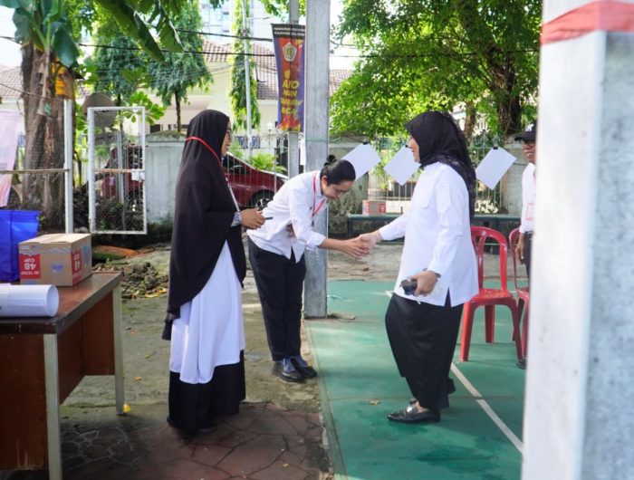 Berikan Hak Suara, Aliyah Mustika Ilham Tegaskan Pentingnya Partisipasi Warga di Pemilihan RT 13 cab62162 08ba 4b41 bec1 abe6b02f6676