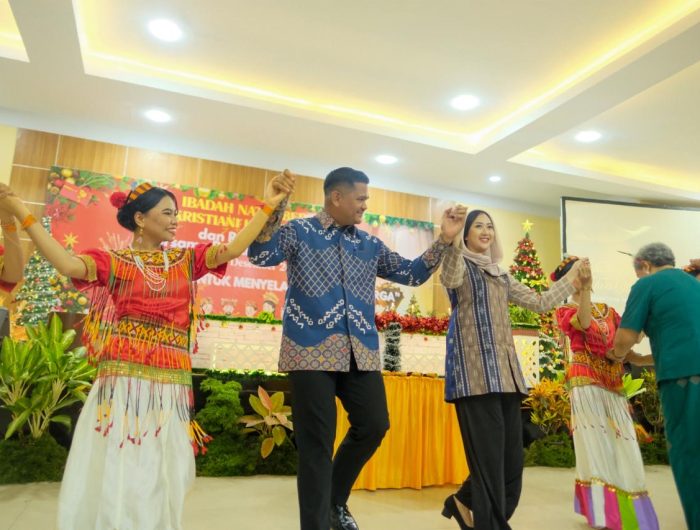 Perayaan Natal Bersama, Bupati Bantaeng Uji Nurdin Sebut Tidak Ada Minoritas 13 d85f0a6a f1c0 4d9a a2e3 3893196071ab