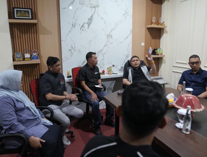 Dorong Pemilihan RT/RW Berjalan Damai, Wali Kota Makassar Instruksikan Pengawasan Ketat di Semua Wilayah 13 f7fff17b 04c6 43ab 8d45 7e064f901621