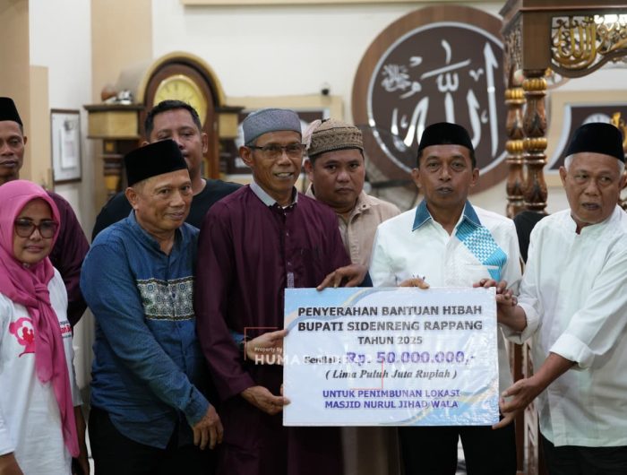 Syahar Tepati Janji, Masjid Nurul Jihad Sidrap Terima Bantuan Rp50 Juta 13 49c17e37 dada 44c9 bfca 75ca4cd7ff24
