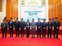 Gubernur Sulawesi Selatan, Andi Sudirman Sulaiman melantik tujuh Pejabat Tinggi Pratama atau Eselon II di lingkungan Pemerintah Provinsi Sulawesi Selatan yang berlangsung di Aula Asta Cita, Rumah Jabatan Gubernur Sulsel, pada Senin (19/1/2026).