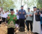 Bupati Kabupaten Bantaeng Uji Nurdin saat Groundbreaking Pondok Pesantren As’adiyah, di Bonto Tangnga, Kecamatan Ulu Ere, Kabupaten Bantaeng, Sabtu 24 Januari 2026.