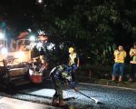 Progres penanganan preservasi Jalan Paket 1, khususnya ruas Jalan Hertasning Kota Makassar, kini menunjukkan perkembangan nyata dan mulai dirasakan manfaatnya oleh masyarakat. Ruas jalan dengan panjang 1,8 kilometer dan lebar 11 meter tersebut merupakan bagian dari program peningkatan infrastruktur jalan Pemerintah Provinsi Sulawesi Selatan.