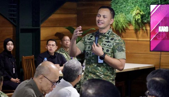 Kemhan Bantah Terlibat Proyek 105 Ribu Pikap India, Tegaskan Hanya Terima Hibah Empat Unit 13 Kementerian Pertahanan Republik Indonesia (Kemhan) membantah isu yang menyebut lembaga tersebut berada di balik rencana pengadaan 105.000 unit kendaraan pikap asal India yang dikabarkan untuk kebutuhan Koperasi Desa atau Kelurahan Merah Putih.