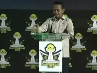 Menteri Energi dan Sumber Daya Mineral, Bahlil Lahadalia, menegaskan bahwa proses menuju kursi Ketua Umum Himpunan Pengusaha Muda Indonesia (Hipmi) bukanlah perkara sederhana. Ia menyebut dinamika politik di internal organisasi dapat berubah sewaktu-waktu, bahkan menjelang pemungutan suara.