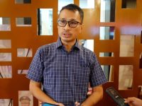 Pemerintah Provinsi Sulawesi Selatan (Pemprov Sulsel) menegaskan komitmennya untuk tetap menghormati aspirasi masyarakat terkait wacana pembentukan daerah otonomi baru (DOB), khususnya di wilayah Luwu Raya, dengan tetap berpegang pada kebijakan moratorium pemekaran daerah yang ditetapkan Pemerintah Pusat.