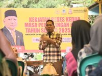 Anggota DPRD Kota Makassar, Ismail menegaskan komitmennya untuk membantu warga yang berada di wilayah utara untuk mendapatkan air bersih yang selama ini dinantikan mereka.