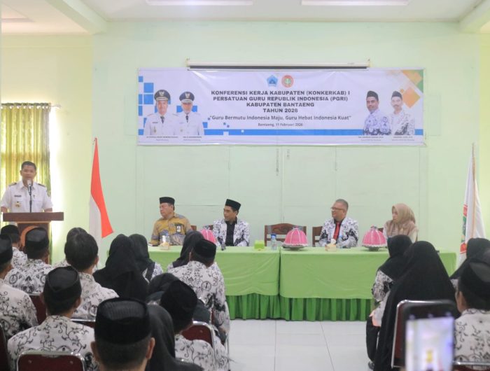 Bupati Bantaeng, M. Fathul Fauzy Nurdin mengingatkan pentingnya peran guru dalam pembinaan karakter pelajar.