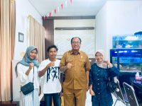 Dalam rangka memeriahkan Bulan Suci Ramadan, Komunitas Mahasiswa dan Pemuda Kamudi (KMPK) melakukan audiensi ke sejumlah instansi pemerintahan guna menjalin kemitraan dan memperlancar agenda keagamaan yang akan digelar di Dusun Kamudi, Selasa (24/2/2026).