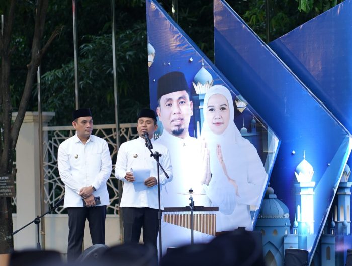 Pemerintah Kota Parepare di bawah kepemimpinan Wali Kota Tasming Hamid dan Wakil Wali Kota Hermanto memaparkan refleksi satu tahun pemerintahan dengan berbagai capaian pembangunan di berbagai sektor, di halaman rumah jabatan wali kota, Kamis (26/02/2026).