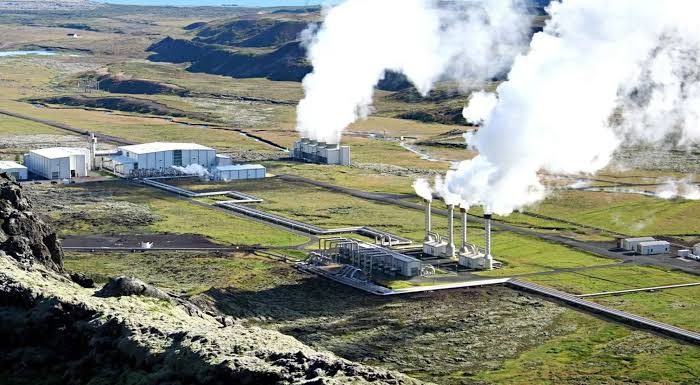 ESDM Tetapkan Ormat Menang Lelang WKP Telaga Ranu, Proyek Energi Terbarukan Ini Tuai Sorotan Geopolitik 13 Kementerian Energi dan Sumber Daya Mineral (ESDM) menetapkan PT Ormat Geothermal Indonesia sebagai pemenang lelang Wilayah Kerja Panas Bumi (WKP) Telaga Ranu di Kabupaten Halmahera Barat, Maluku Utara.