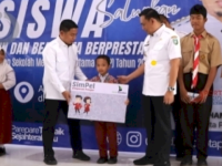 Komitmen Majukan Pendidika di Parepare, Wali Kota Tasming Salurkan BSM dan Beasiswa Berprestasi 13 Wali Kota Parepare, Tasming Hamid, menegaskan bahwa pendidikan merupakan investasi jangka panjang paling berharga bagi masa depan daerah dan bangsa.