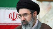 Para pemimpin militer dan politik Iran dilaporkan telah menyatakan kesetiaan kepada Mojtaba Khamenei yang ditunjuk untuk menggantikan ayahnya, Ali Khamenei, sebagai pemimpin tertinggi baru negara tersebut.