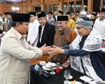 Yahya Zainul Ma’arif atau yang dikenal sebagai Buya Yahya mengajak masyarakat untuk memperbanyak doa pada momentum bulan suci Ramadan, termasuk mendoakan pemimpin bangsa agar diberi kekuatan dalam menjalankan amanah memimpin negara.