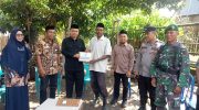 Pemerintah Provinsi Sulawesi Selatan (Pemprov Sulsel) melalui Dinas Sosial Sulsel menyalurkan bantuan kepada warga terdampak bencana angin puting beliung di Kelurahan Maradekaya, Kecamatan Pattallassang, Kabupaten Takalar, Kamis (5/3/2026).