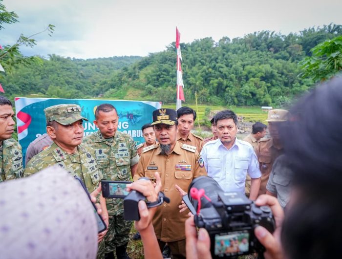 Gubernur Sulawesi Selatan, Andi Sudirman Sulaiman, menghadiri Launching 200 Titik Jembatan Gantung Aramco dan Belly sebagai Perintis Garuda se-Indonesia oleh Presiden RI Prabowo Subianto melalui TNI AD.