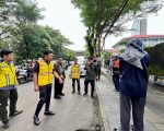 Kepala Dinas Bina Marga dan Bina Konstruksi Provinsi Sulawesi Selatan, Ir. H. Andi Ihsan, ST., MM., bersama Kepala Satuan Tugas (Kasatgas) 4.2 Deputi Koordinasi dan Supervisi KPK RI, Tribudi Rochmanto, melakukan pertemuan sekaligus kunjungan lapangan ke lokasi proyek Multi Years Contract (MYC) di Jalan Hertasning, Kota Makassar, dan Jalan Aeropala, Kabupaten Gowa, Selasa (10/3/2026).