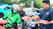 Pengurus dan kader Partai NasDem Kota Makassar kembali turun ke jalan membagikan takjil kepada masyarakat selama bulan Ramadan. Kegiatan berbagi tersebut dilaksanakan di sejumlah wilayah, di antaranya Kecamatan Bontoala dan Kecamatan Panakkukang.