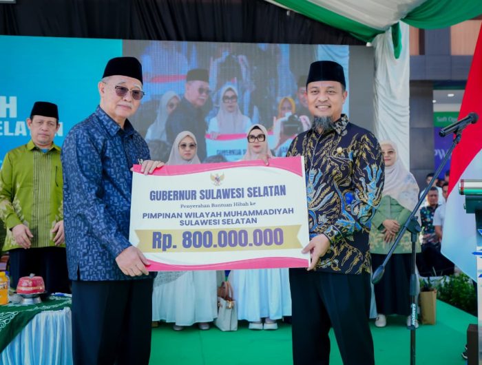 Gubernur Sulawesi Selatan, Andi Sudirman Sulaiman, menyampaikan apresiasi kepada Muhammadiyah sebagai salah satu organisasi yang konsisten berkontribusi dalam pembangunan sumber daya manusia, khususnya melalui sektor pendidikan.