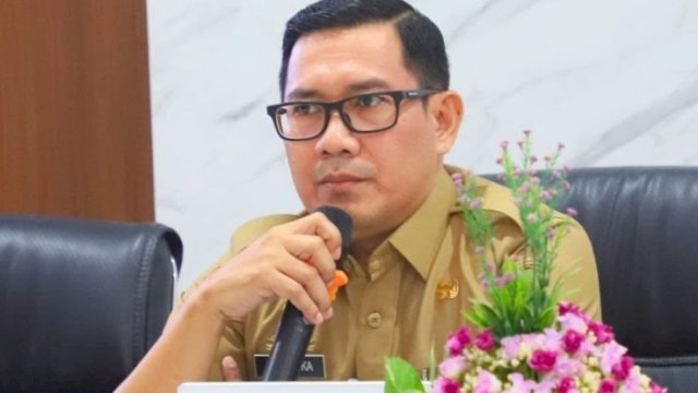 Pemerintah Kota Parepare menunjukkan komitmennya dalam melindungi hak para guru dengan mengambil langkah cepat dan strategis menyikapi kebijakan pusat terkait pencairan Tunjangan Hari Raya (THR) dan Gaji ke-13 bagi guru Aparatur Sipil Negara (ASN).