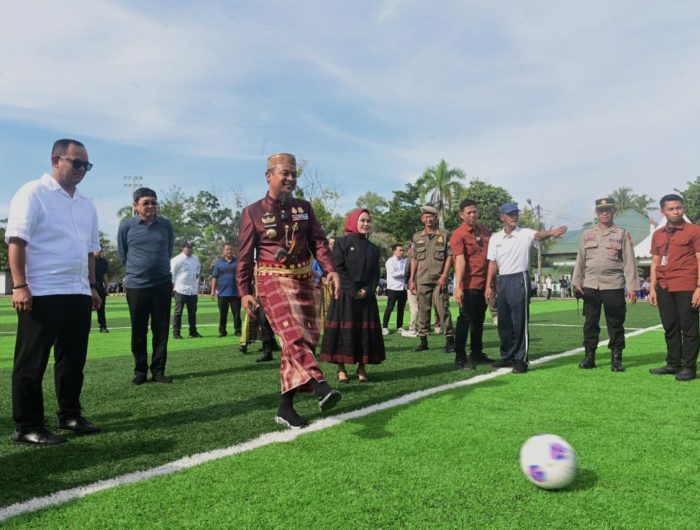 Gubernur Sulawesi Selatan, Andi Sudirman Sulaiman, meresmikan Lapangan Gaspa Palopo yang telah selesai direvitalisasi dan kini menjadi salah satu fasilitas olahraga kebanggaan masyarakat Kota Palopo, pada Jumat (10/4/2026).