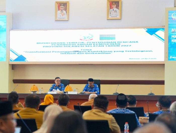 Sekretaris Daerah Provinsi Sulawesi Selatan, Jufri Rahman membuka Musyawarah Perencanaan Pembangunan (Musrenbang) Tematik Penyusunan Rencana Penanggulangan Kemiskinan Tahun 2027 di Ruang Rapat Pimpinan Kantor Gubernur Sulawesi Selatan, Senin, 20 April 2026.