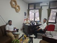 Pendamping SDM Program Keluarga Harapan (PKH) Kementerian Sosial Republik Indonesia Kabupaten Gowa, Muhammad Fadhil, melakukan koordinasi strategis dengan Balai Perhutanan Sosial Gowa Kementerian Kehutanan RI. Kegiatan ini berlangsung pada Senin (27/4/2026) di Kantor Balai Perhutanan Sosial Gowa.