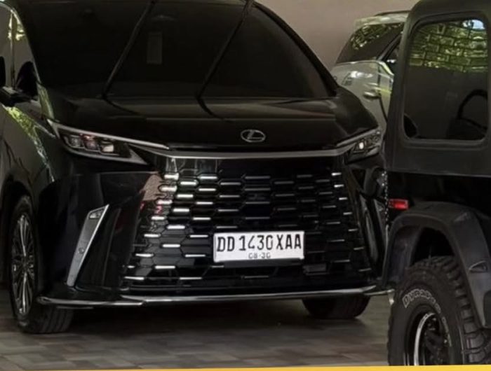 Pengadaan Lexus Gubernur Sulsel, Pemprov Sebut Lebih Hemat Anggaran 13 IMG 5747