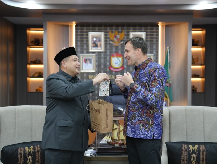 Wali Kota Makassar Buka Peluang Kolaborasi ke Dubes Finlandia untuk Listrik Kepulauan-Sistem Pendidikan 13 aefeb969 6c3d 4211 9eda dfe8a37ed5f7