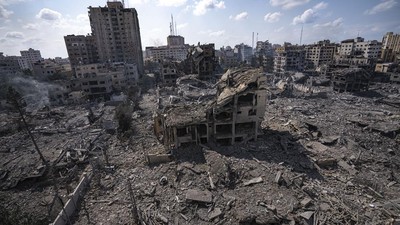 Seorang jurnalis kembali menjadi korban dalam serangan militer di Jalur Gaza, menambah kekhawatiran global terkait keselamatan pekerja media di wilayah konflik.