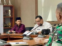 Menjelang Hari Raya Idulfitri 1447 H/2026 M, Pemerintah Kabupaten Bantaeng mulai mematangkan berbagai persiapan pelaksanaan Salat Idulfitri. Sejumlah instansi terkait dilibatkan dalam rapat koordinasi guna memastikan pelaksanaan ibadah tersebut dapat berjalan tertib, aman dan lancar, (11/3/2026).