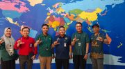 Upaya peningkatan literasi menulis di kalangan pelajar terus diperkuat melalui kolaborasi lintas sektor. SMA Islam Athirah Baruga menggelar pertemuan strategis bersama berbagai pemangku kepentingan dalam rangka pengembangan program literasi menulis pada jenjang Sekolah Menengah Atas, Selasa (5/5).