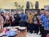 Kepala Dinas Perpustakaan dan Kearsipan Provinsi Sulsel, Prof Muhammad Jufri saat bersama Dinas Perpustakaan dan Kearsipan Kabupaten Jeneponto, di Jeneponto, Kamis 7 Mei 2026. (Foto: Dok Netral.co.id/Tif)
