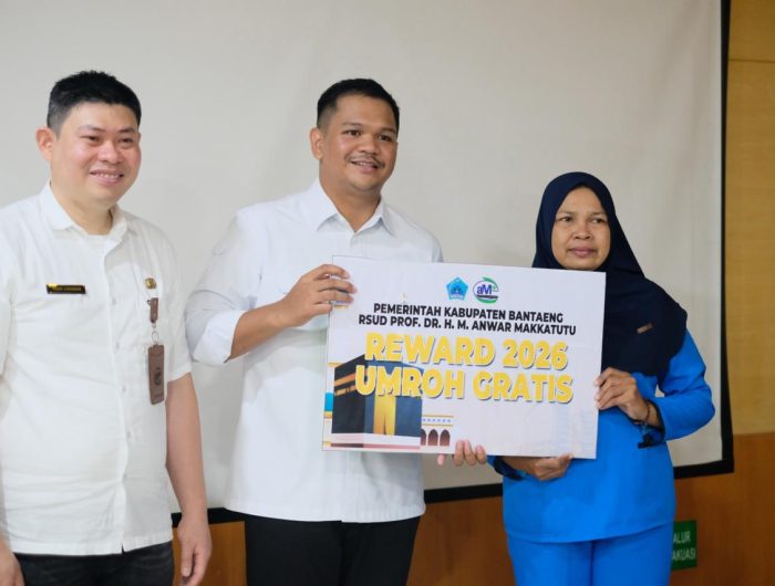 Bupati Bantaeng, M. Fathul Fauzy Nurdin membuka Forum Komunikasi Bersama yang digelar RSUD Prof. Anwar Makkatutu Kabupaten Bantaeng, Selasa (12/5/2026).