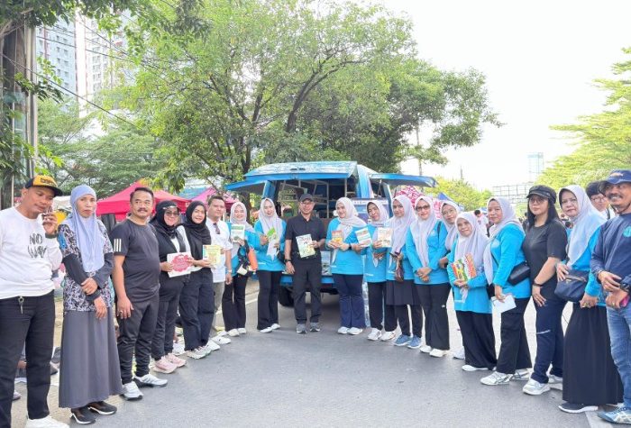 Mobil Perpustakaan Keliling DPK SulSel Semarakkan HUT Perpusnas RI ke 46 dan Hari Buku Nasional di Makassar