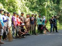 Sambut Idul Adha 1447 H, Pemerintah Desa Rababaka Gelar Gotong Royong Jumat Bersih 27 Pemerintah Desa Rababaka bersama sejumlah unsur masyarakat menggelar kegiatan gotong royong dalam agenda Jumat Bersih guna menyambut Hari Raya Idul Adha 1447 Hijriah, Jumat (22/5/2026).