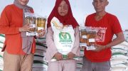 Pemerintah Desa Rababaka menerima bantuan ketahanan pangan dari Dinas Ketahanan Pangan Kabupaten Dompu yang disalurkan kepada 225 warga penerima manfaat, Minggu (24/5/2026).