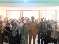 Dandim 1410 dan Bupati Uji Nurdin Salurkan Bantuan Beras Minyak dan Tinjau Progres Pembangunan Jembatan Garuda 17 Bupati Bantaeng, M. Fathul Fauzy Nurdin bersama Dandim 1410 Bantaeng, Muhammad Husni Hidayat Muchlis, menyalurkan bantuan beras dan minyak di Kelurahan Bonto Rinta, Kecamatan Bisappu, Senin, (25/05/2026).