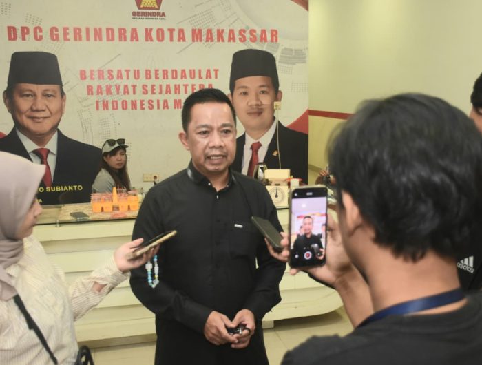 Gerindra Makassar Salurkan Hewan Kurban, Warga Sekitar Jadi Prioritas Penerima 13 Partai Gerindra Kota Makassar melaksanakan penyembelihan hewan kurban dalam rangka perayaan Iduladha di Sekretariat DPC Gerindra, Jalan Raya Pendidikan, Jumat (29/5/2026).