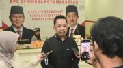 Partai Gerindra Kota Makassar melaksanakan penyembelihan hewan kurban dalam rangka perayaan Iduladha di Sekretariat DPC Gerindra, Jalan Raya Pendidikan, Jumat (29/5/2026).