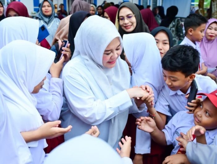 Wagub Sulsel Ajak Warga Luwu Timur Kelola Sampah dan Tanam Cabai 13 IMG 20260609 WA0007 copy 800x782