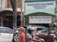 Maksimalkan Potensi PAD Aset Daerah, Disnaker Bakal Pindahkan Pojok UMKM Ke Balai Ainun Habibie 26 Pemerintah Kota Parepare melakukan penataan aset daerah salah satunya tanah dan bangunan yang berada di Jalan Bau Masseppe yang saat ini ditempati oleh Inkubator binaan Dinas Tenaga Kerja Pojok UMKM.